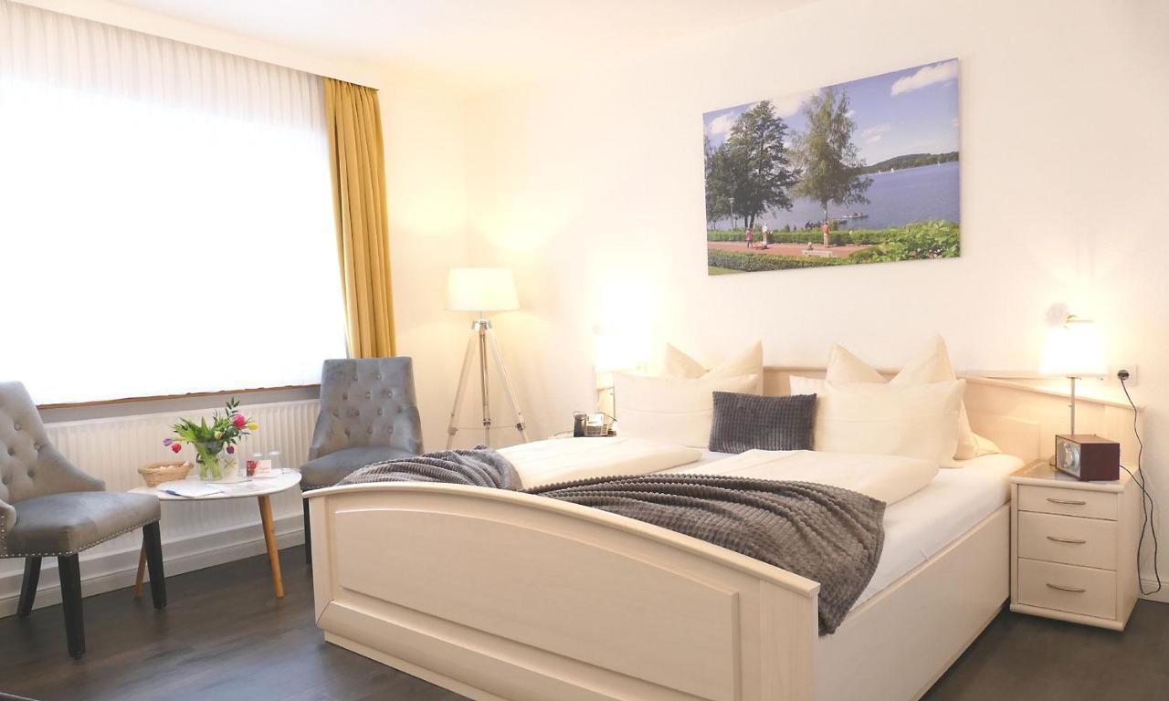 Hotel Diekseequell Superior Am Dieksee Malente Buitenkant foto